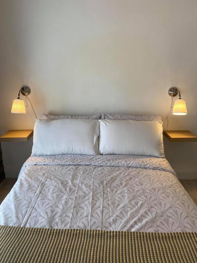 Room 2 Camp Street B&B & Self Catering Oughterard Eksteriør billede